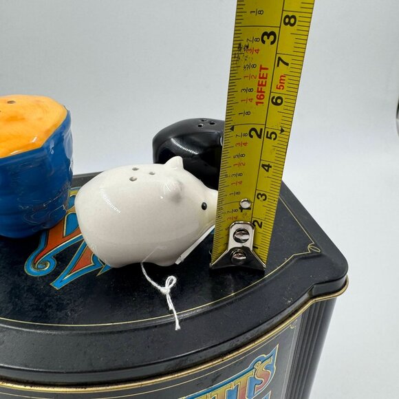 Garland Road Ceramic Pigs and Pail Salt & Pepper Shakers Black & White - Picture 2 of 12